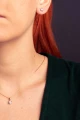Złota zawieszka z diamentami