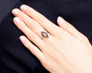 Pierścionek vintage z diamentem 0,28ct