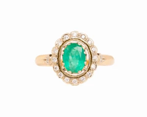 Pierścionek ze szmaragdem  ok. 1,06 ct i diamentami