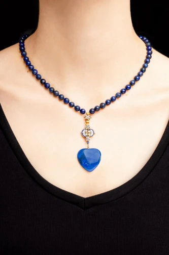 Naszyjnik z lapis lazuli