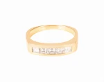 Złoty pierścionek zaręczynowy z diamentami, ok. 0,75ct