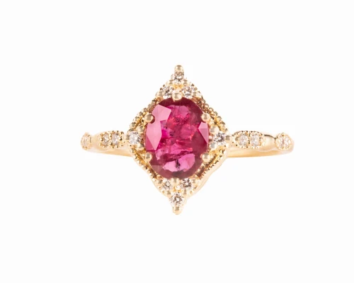 Pierścionek z rubinem ok. 1 ct i diamentami
