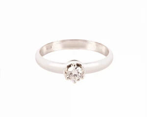 Złoty pierścionek zaręczynowy z diamentem ok. 0,26 ct