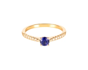 Pierścionek z szafirem ok. 0,35 ct  i diamentami ok. 0,12 ct