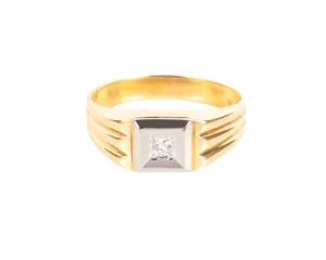 Złoty sygnet z diamentem ok. 0,05 ct