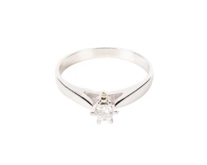 Pierścionek zaręczynowy w białym złocie z diamentem ok. 0,15 ct