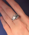 Pierścionek z diamentami, centralny ok. 2,70 ct, w białym złocie