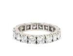 Pierścionek eternity z brylantami, w białym złocie, łącznie ok. 2,80 ct